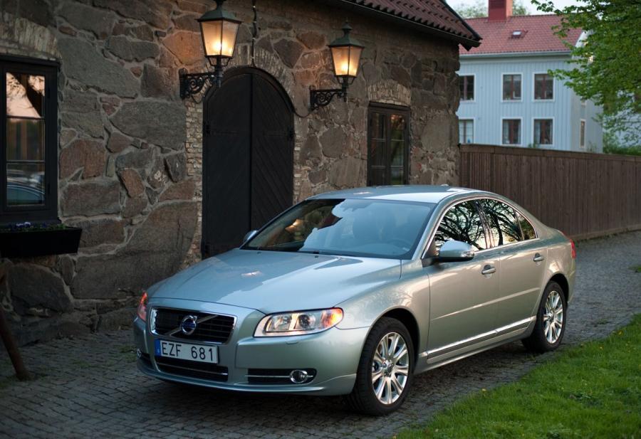  Volvo S80 2012 года  (фото 7 из 9)